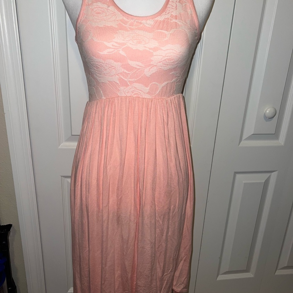 Elegant Pink Lace Dress